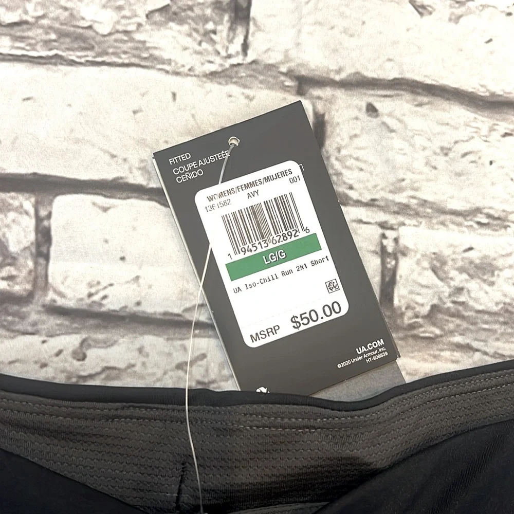 NWT Under Armour women’s athletic shorts size large - Picture 2 of 5